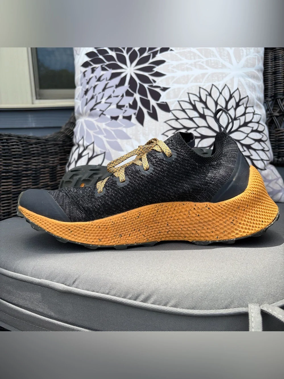 REI Co-op Swiftland MT Trail Running Shoes Men Sz 9.5 Black Orange 00023990 EUC